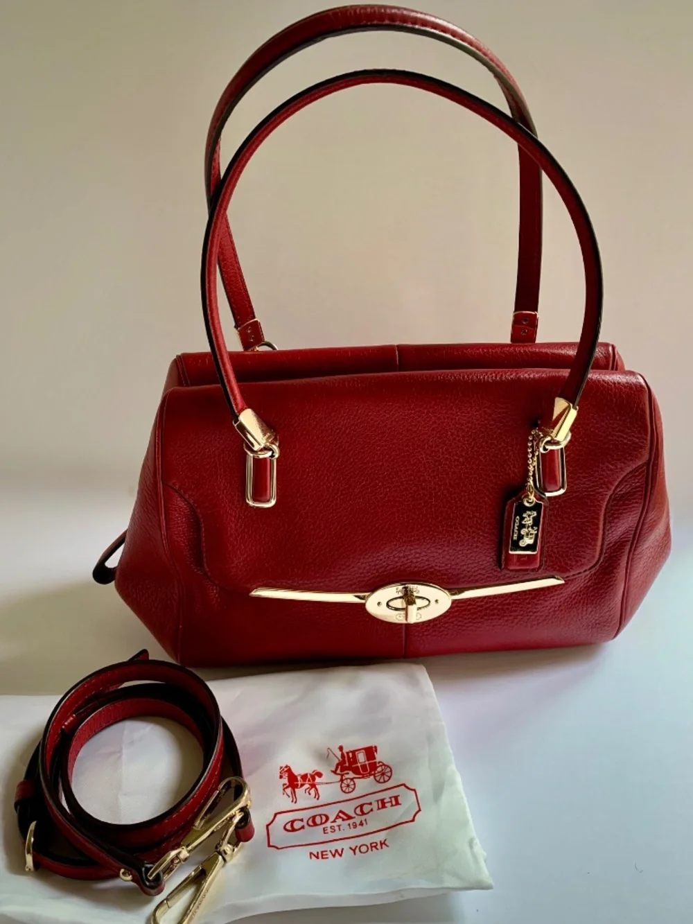 Coach classic **coach